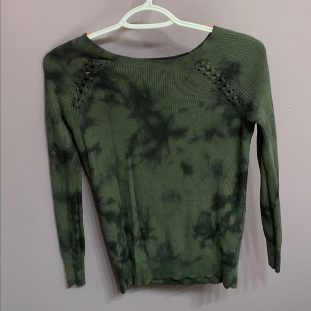 AE sweater